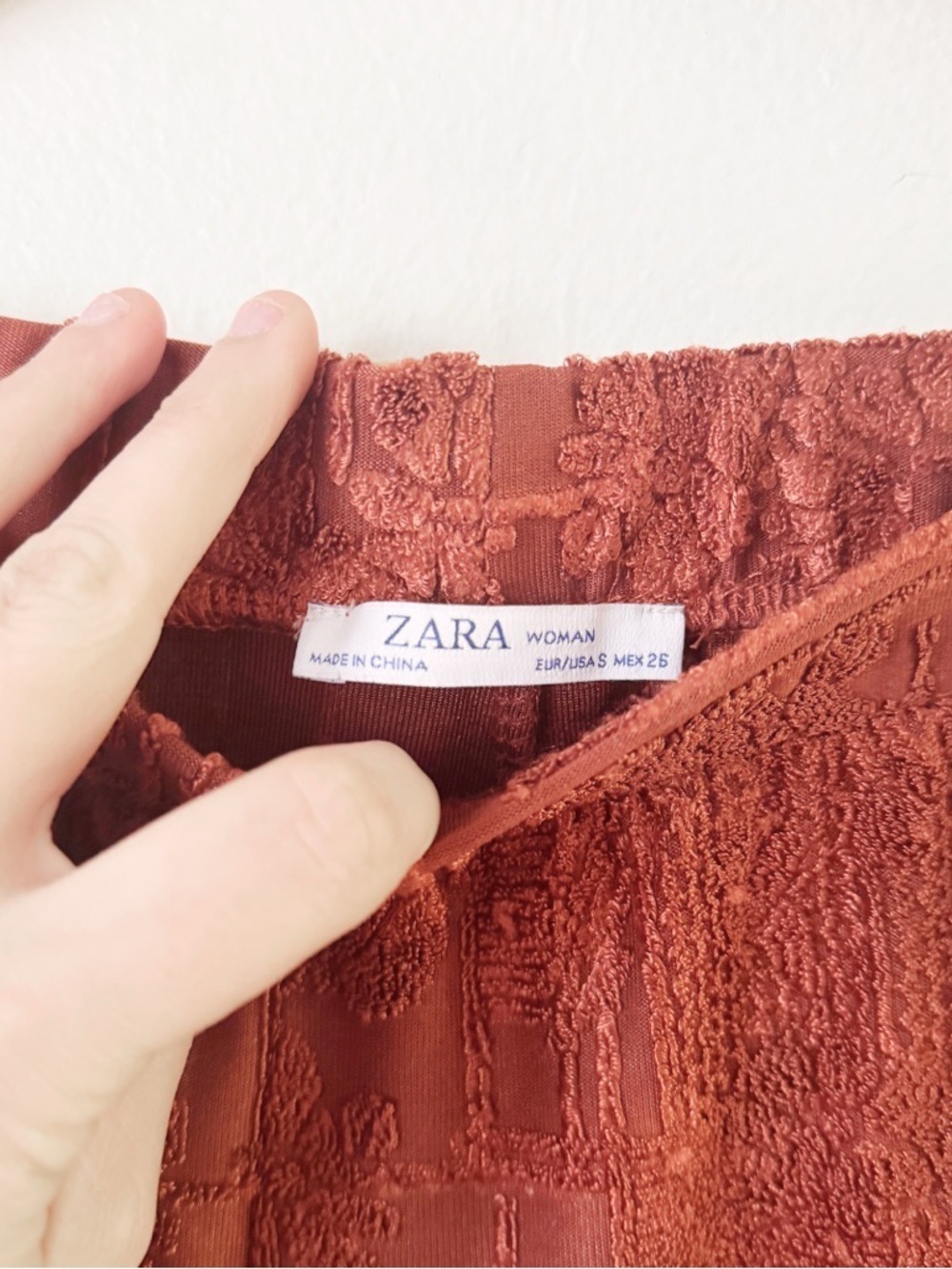 Zara Textured Wide-Leg Pants in Rust small - Picture 4 of 5